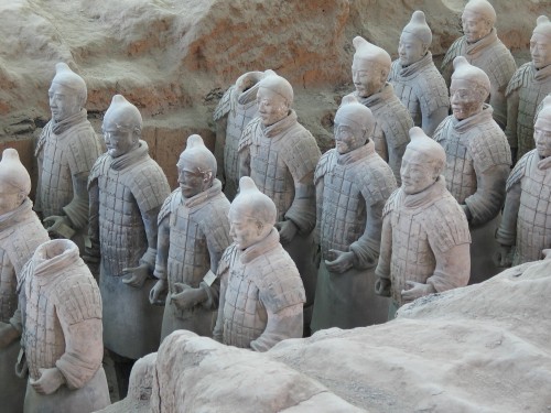 Armée-de-terre-cuite-fouille-du-tombeau-de-l-empereur-Qin-Xi'an