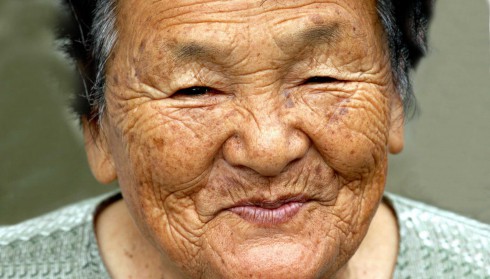 femme-portrait-centenaire-okinawa