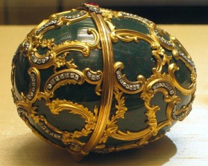 fabergé-oeuf- « Œuf au Pamyat Azova »