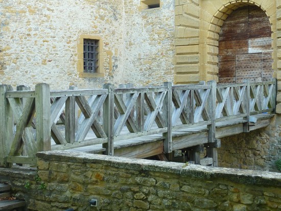 château-de-Bagnols-pont-levis