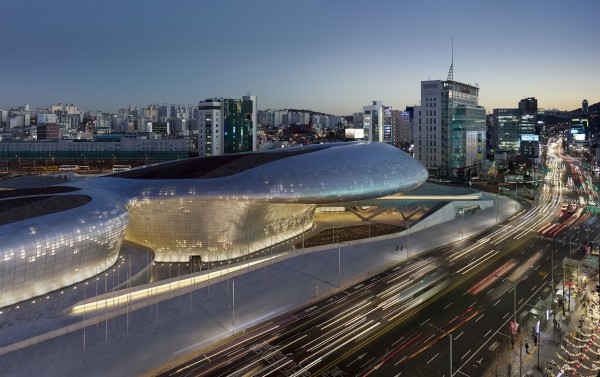 Dongdaemun-Design-Plaza-zaha-hadid