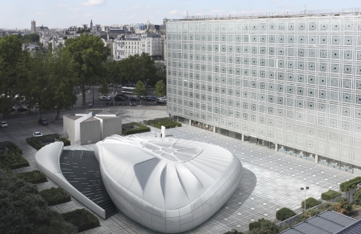 chanel-mobil-art-by-Zaha-Hadid