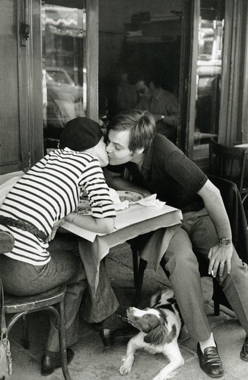 henri-cartier-bresson-le-baiser-quartier-latin