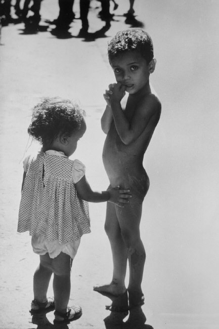 eve-arnold-deux-enfants-ghetto-porto-rico