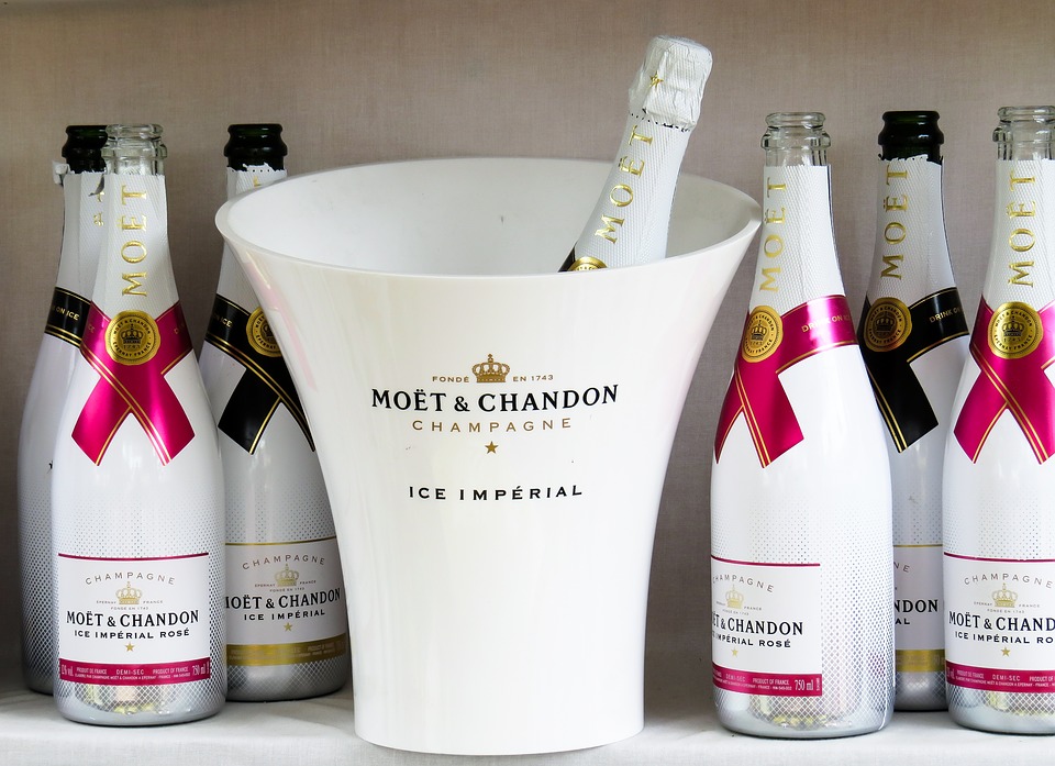 champagne-ice-moet