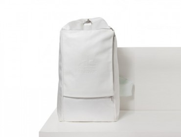 yoga-eastpak-courrèges